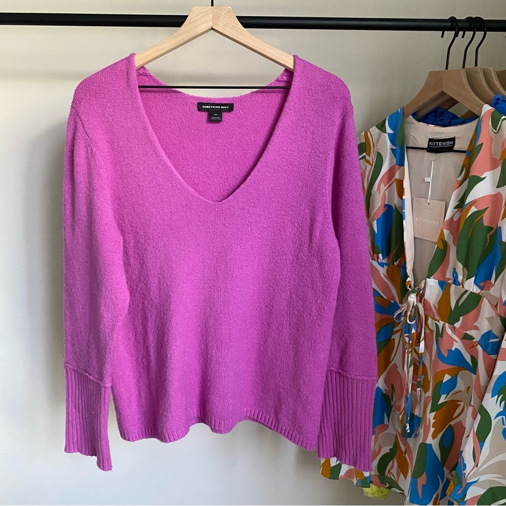 Something Navy V-Neck‎ Sweater